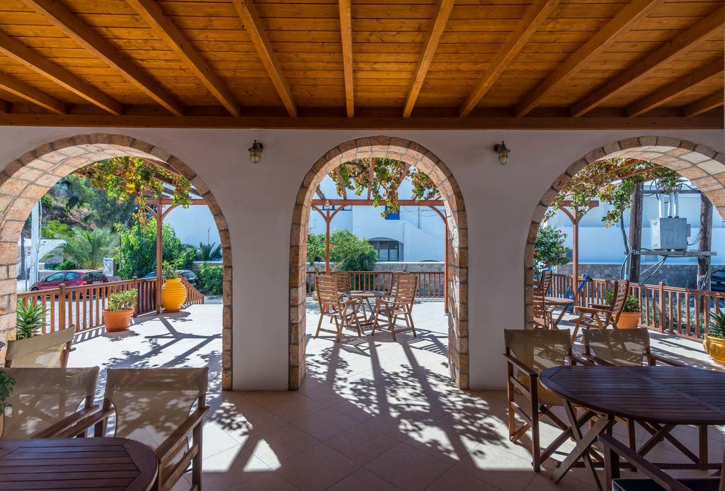 Hotel Delfini Adamantas  Dış mekan fotoğraf